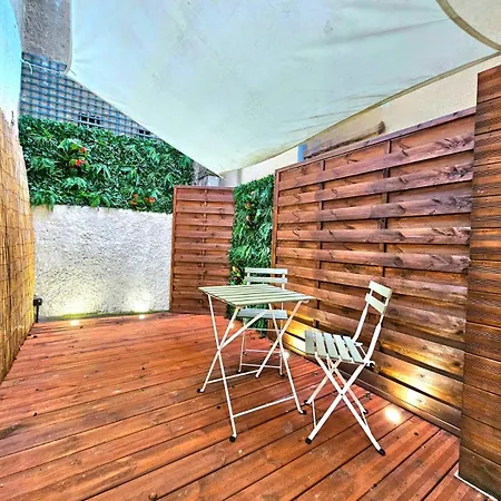 Cocon Urbain Au Coeur De Nemours Apartment Exterior photo